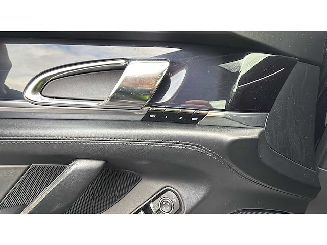 Porsche - panamera - platinum - car - 2012 - afbeelding 10 van  37