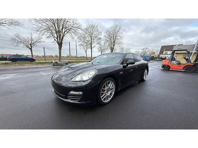 Porsche - panamera - platinum - car - 2012 - afbeelding 1 van  37
