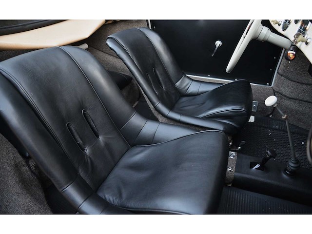 Porsche 356 speedster 1956 - afbeelding 10 van  22
