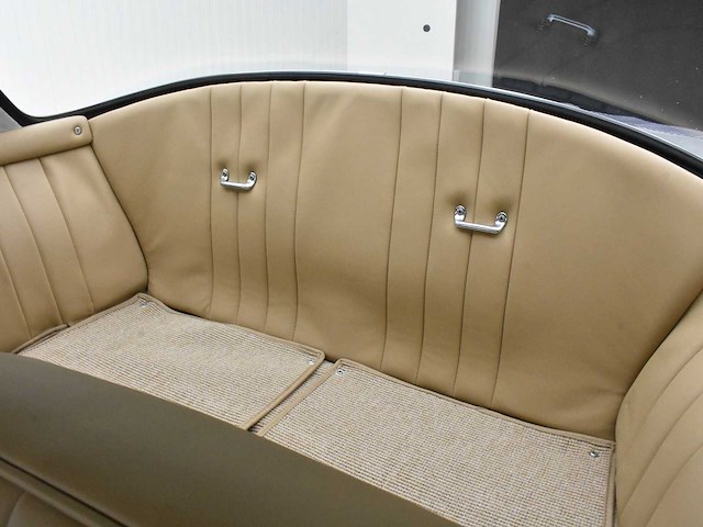 Porsche 356b t6 notchback karmann coupe - afbeelding 17 van  59