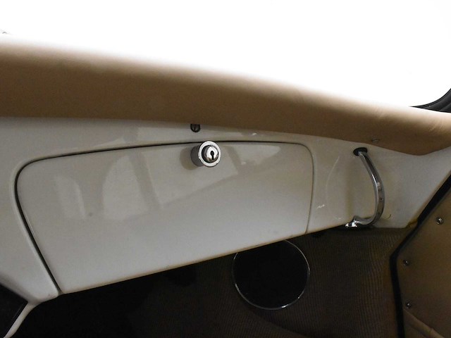 Porsche 356b t6 notchback karmann coupe - afbeelding 24 van  59