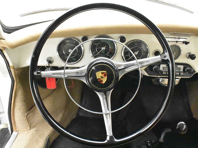 Porsche 356b t6 notchback karmann coupe - afbeelding 29 van  59