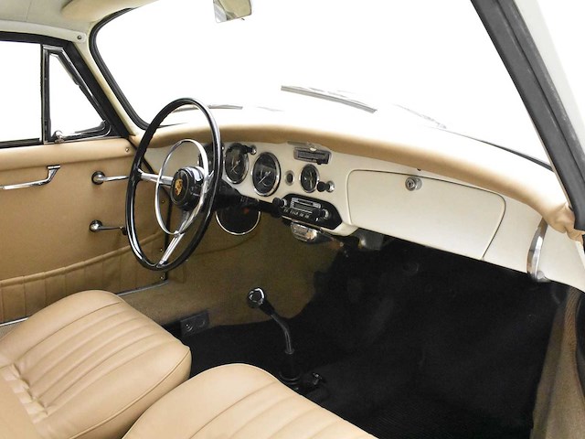 Porsche 356b t6 notchback karmann coupe - afbeelding 39 van  59