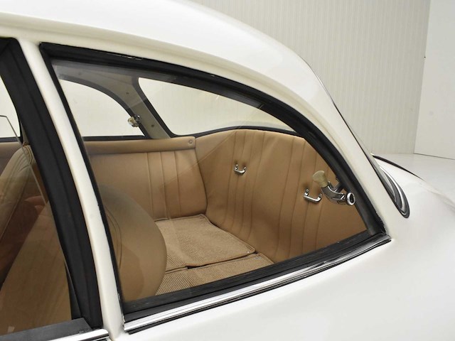 Porsche 356b t6 notchback karmann coupe - afbeelding 53 van  59