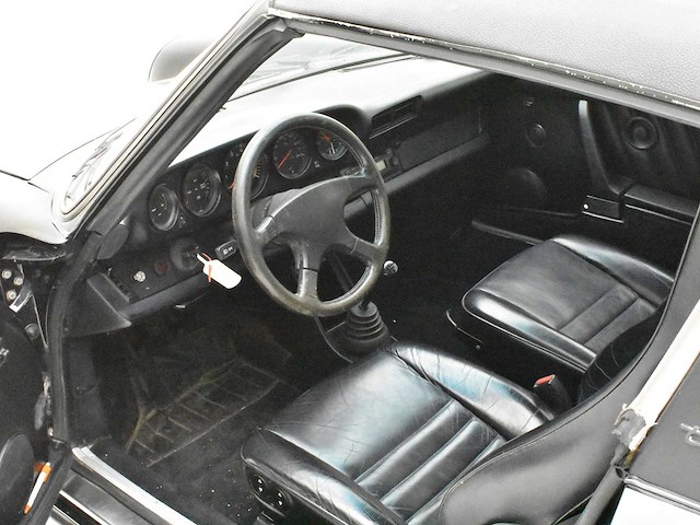Porsche 911 3.0 targa no reserve - afbeelding 6 van  60