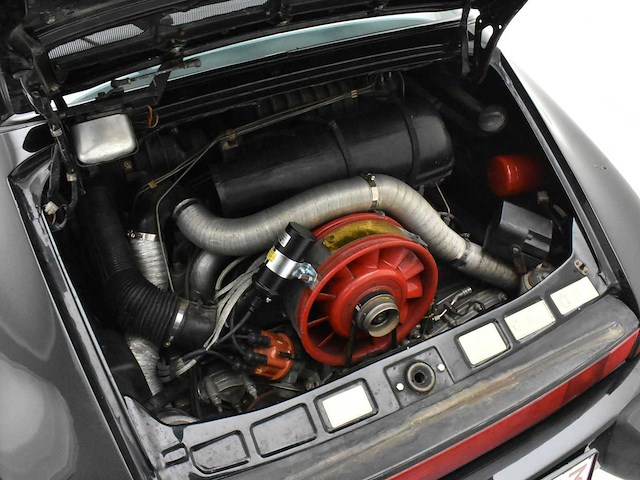 Porsche 911 3.0 targa no reserve - afbeelding 16 van  60