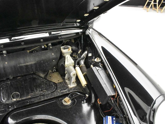 Porsche 911 3.0 targa no reserve - afbeelding 46 van  60