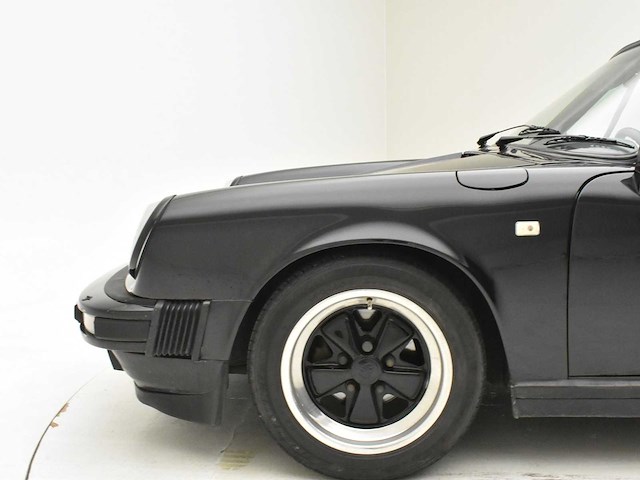 Porsche 911 3.0 targa no reserve - afbeelding 49 van  60
