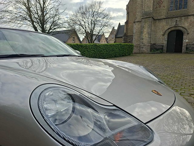 Porsche 911 996 carrera - afbeelding 21 van  21