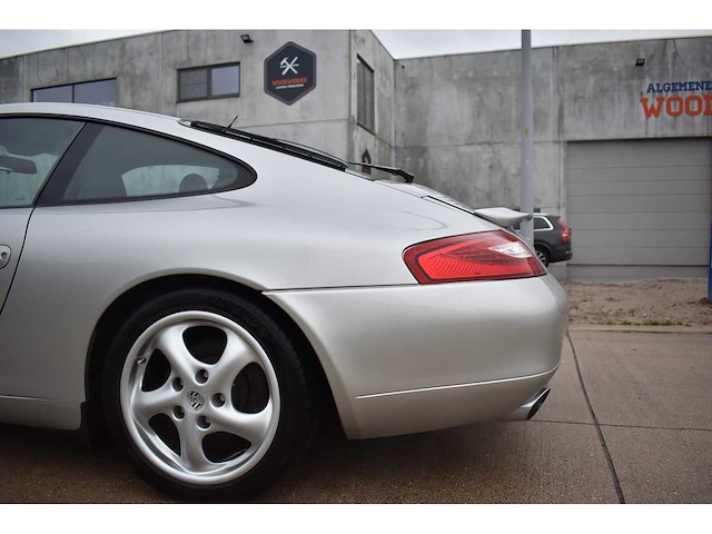 Porsche 911 996 carrera - afbeelding 6 van  32