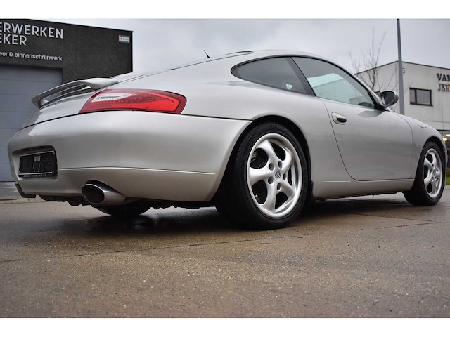 Porsche 911 996 carrera - afbeelding 13 van  32