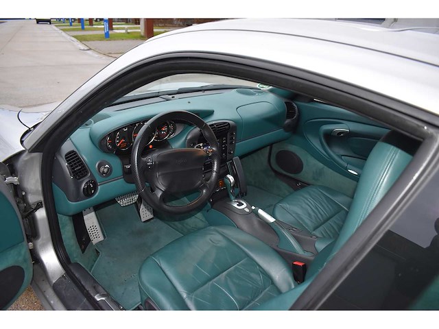 Porsche 911 996 carrera - afbeelding 18 van  32