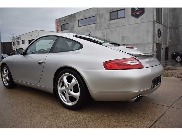 Porsche 911 996 carrera - afbeelding 23 van  32