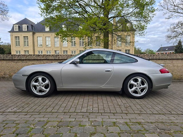 Porsche 911 996 carrera - afbeelding 1 van  9