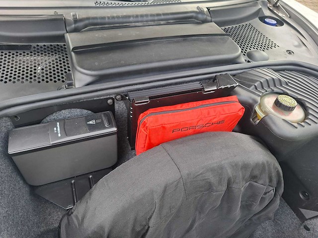 Porsche 911 996 carrera - afbeelding 29 van  43