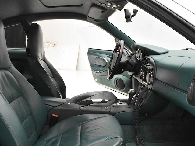 Porsche 911 996 carrera - afbeelding 14 van  39