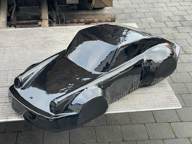 Porsche 911 sculptuur 140cm black - afbeelding 1 van  1