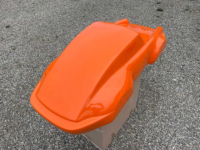 Porsche 911 sculptuur 140cm orange - afbeelding 1 van  2