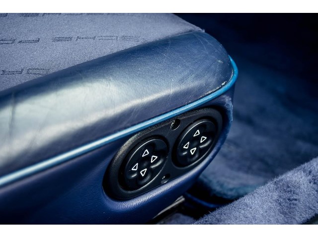 Porsche 911 type 964 martini, 1990 - afbeelding 7 van  39