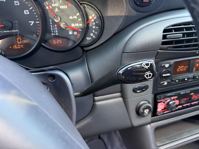 Porsche 911 type 996 cabrio, 1998 - afbeelding 10 van  64