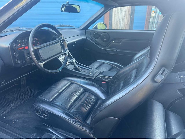 Porsche 928 s4 automatic oldtimer - afbeelding 15 van  48