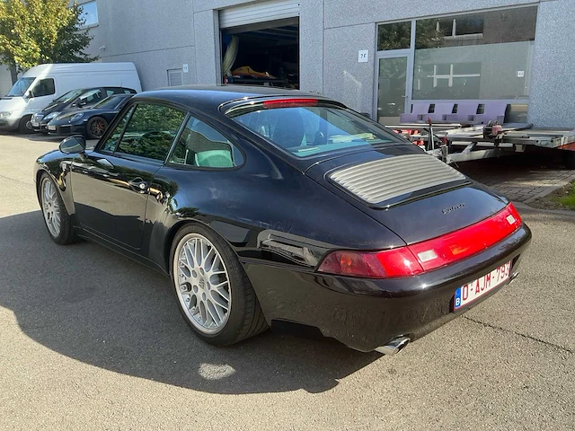 Porsche 993 coupe oldtimer - afbeelding 20 van  31