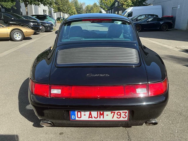 Porsche 993 coupe oldtimer - afbeelding 26 van  31