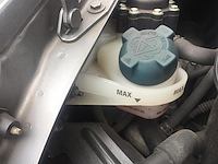 Porsche 996 - carrera 4 - 2001 - afbeelding 9 van  20