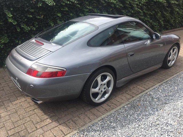 Porsche 996 carrera 4 - afbeelding 16 van  20