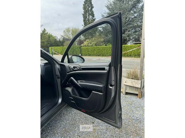 Porsche cayenne diesel - afbeelding 19 van  57