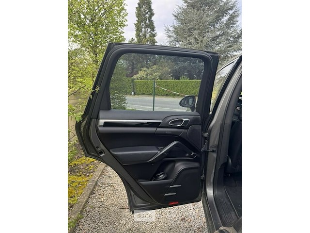 Porsche cayenne diesel - afbeelding 24 van  57