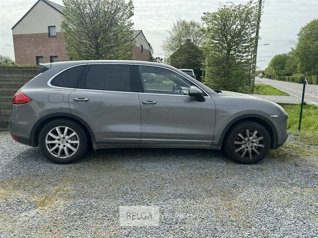 Porsche cayenne diesel - afbeelding 23 van  57