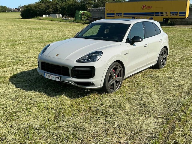 Porsche cayenne personenauto - afbeelding 3 van  50