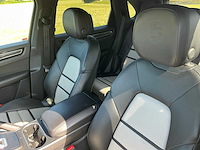 Porsche cayenne personenauto - afbeelding 2 van  2