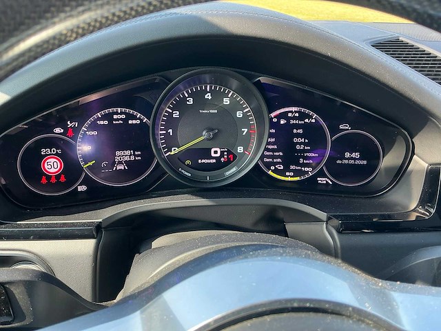 Porsche cayenne personenauto - afbeelding 18 van  50