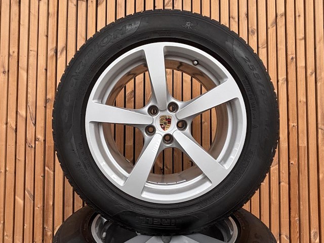 Porsche macan 18inch velgen - afbeelding 2 van  6