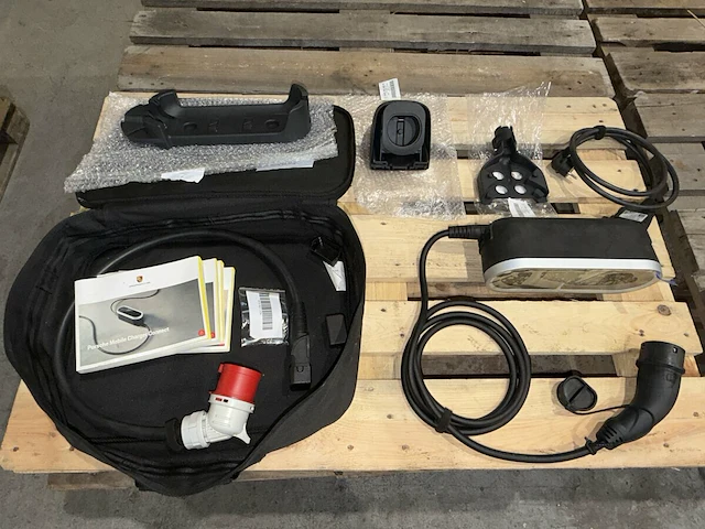 Porsche mobile charger connect - afbeelding 1 van  22