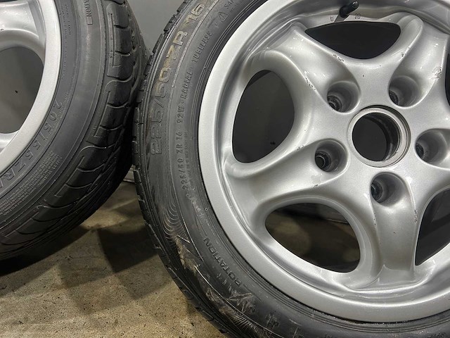 Porsche oem 16” cup design 93 velgen + banden - afbeelding 3 van  23