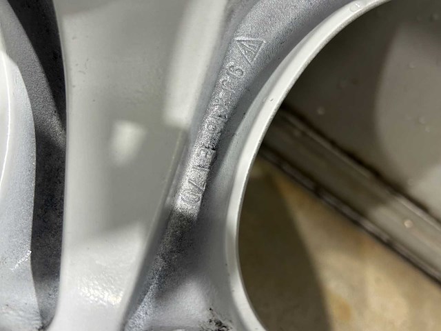 Porsche oem 16” cup design 93 velgen + banden - afbeelding 8 van  23
