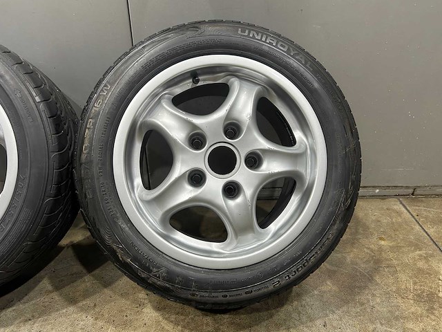 Porsche oem 16” cup design 93 velgen + banden - afbeelding 19 van  23