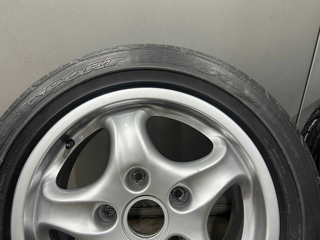 Porsche oem 16” cup design 93 velgen + banden - afbeelding 22 van  23