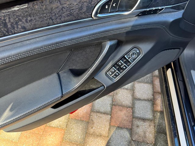 Porsche panamera diesel - afbeelding 24 van  25