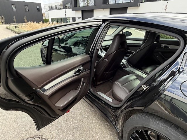 Porsche panamera s hybrid - afbeelding 6 van  27