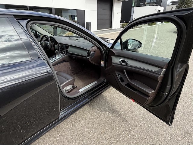 Porsche panamera s hybrid - afbeelding 11 van  27