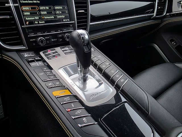 Porsche panamera turbo s 4.8 v8 2015 - afbeelding 16 van  75