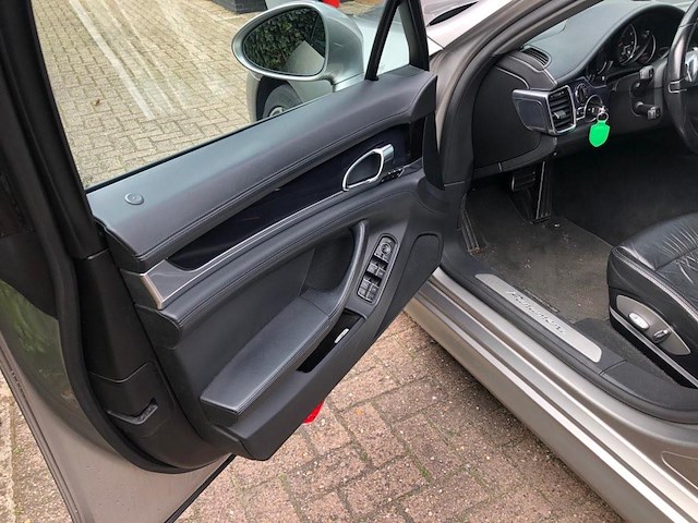 Porsche panamera - afbeelding 26 van  26