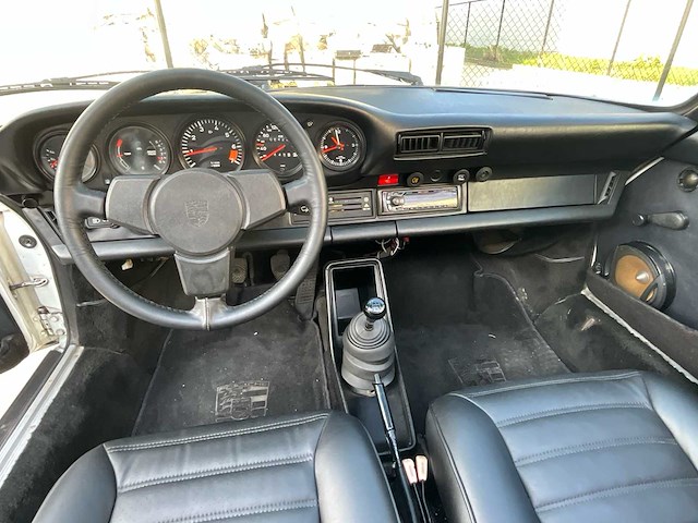 Porsche targa 911 sc targa oldtimer - afbeelding 14 van  38