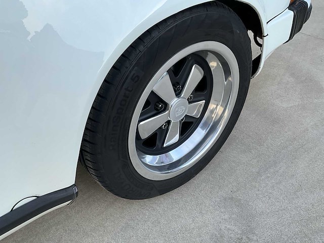 Porsche targa 911 sc targa oldtimer - afbeelding 27 van  38