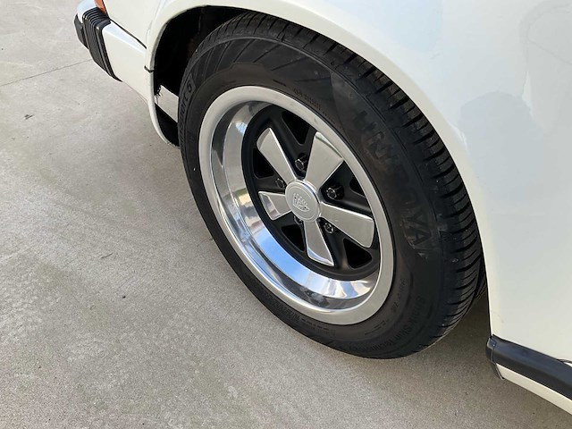 Porsche targa 911 sc targa oldtimer - afbeelding 28 van  38