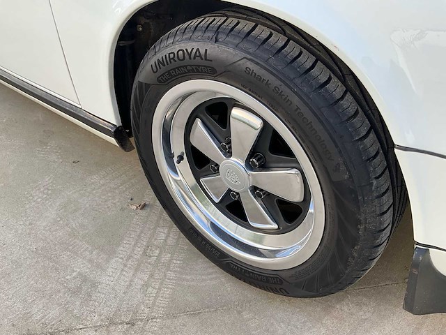 Porsche targa 911 sc targa oldtimer - afbeelding 29 van  38